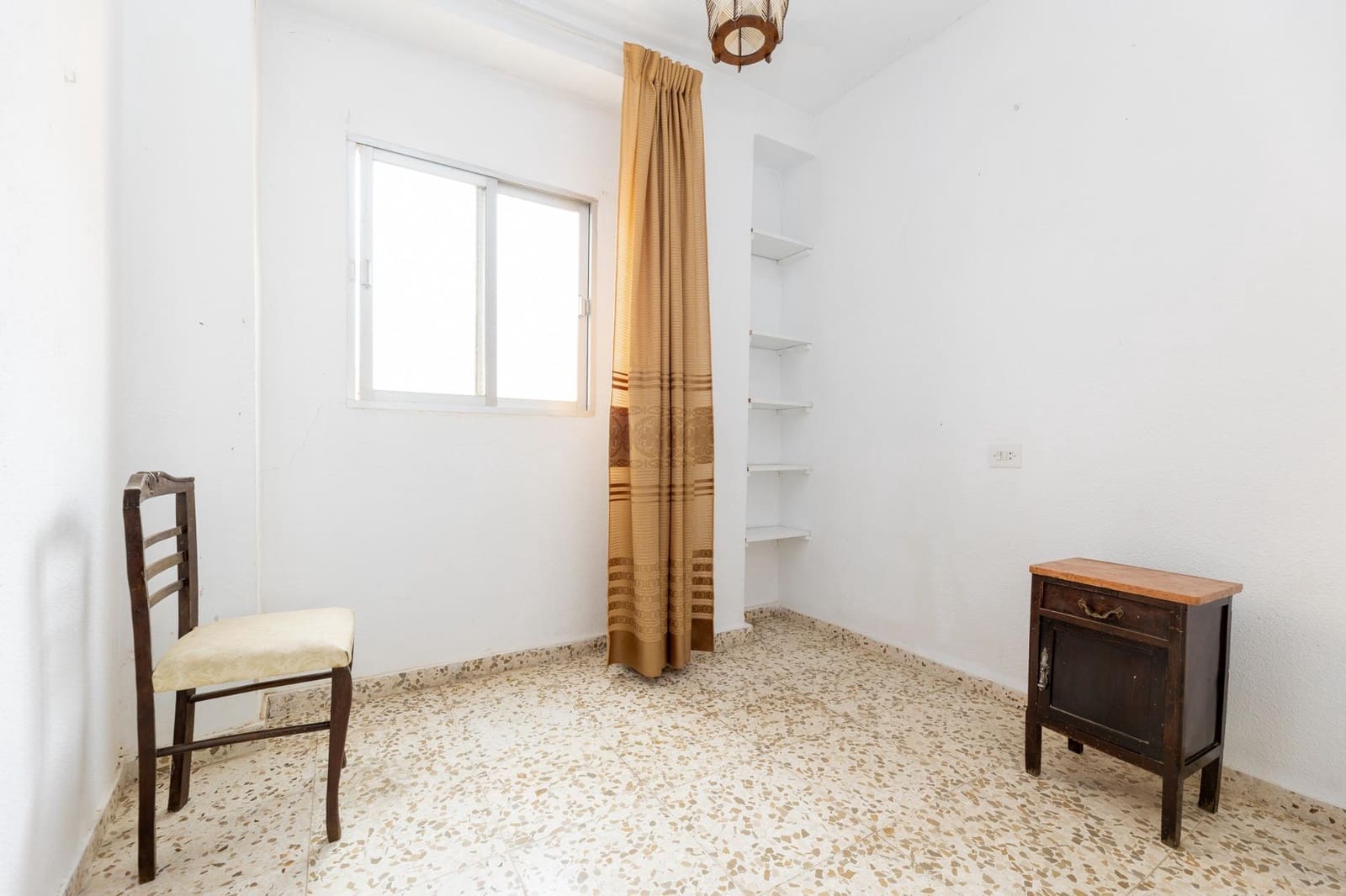 7 soveværelse Byhus til salg i Padul - € 185.000 (Ref: 9386251)