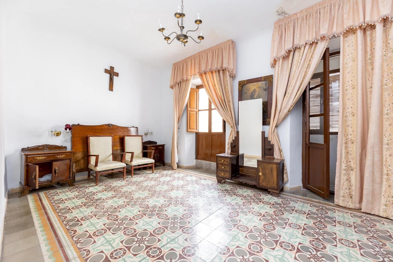 7 soveværelse Byhus til salg i Padul - € 185.000 (Ref: 9386251)