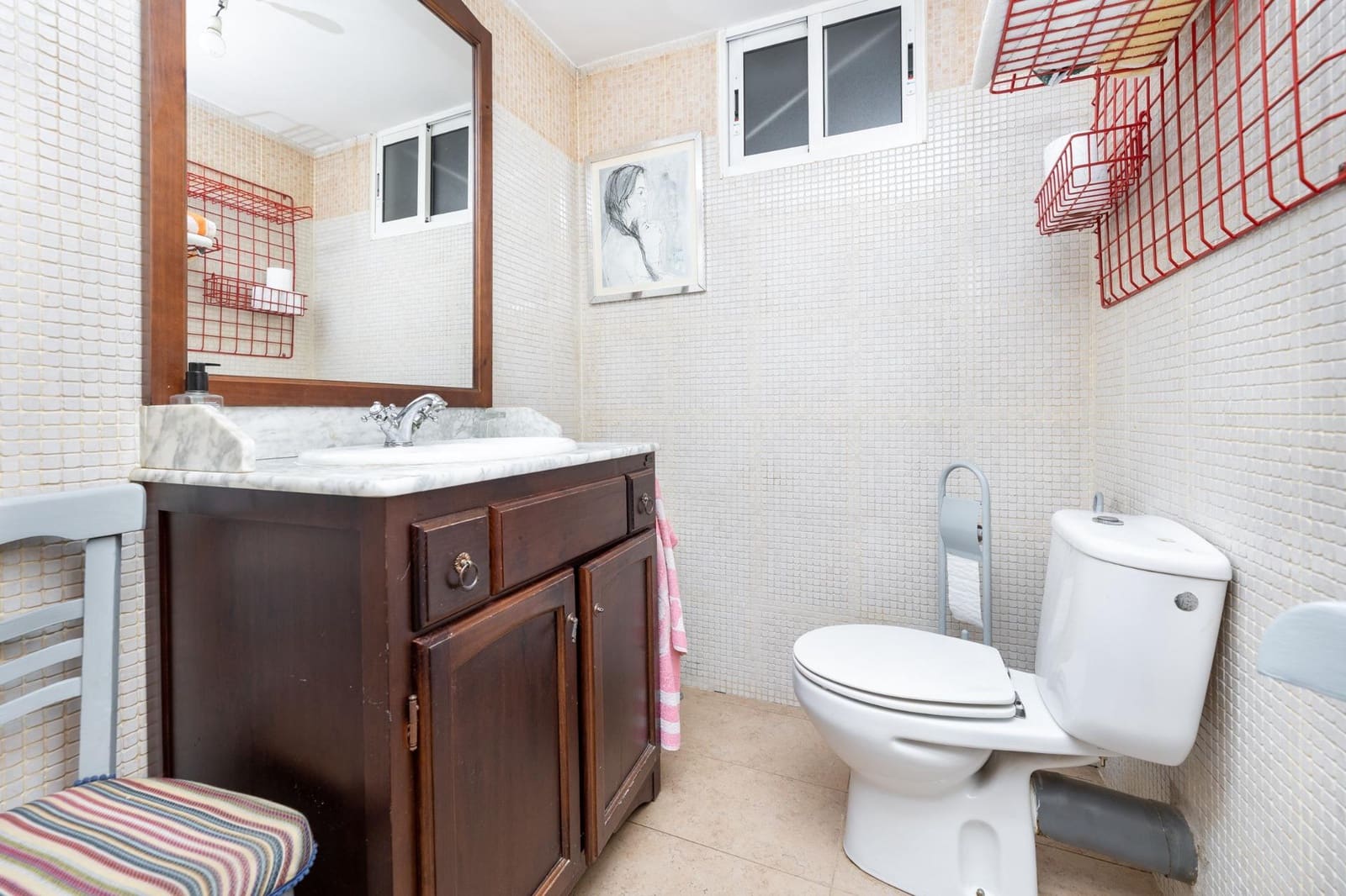 5 bedroom Townhouse for sale in Peligros with garage - € 595,000 (Ref: 9386252)