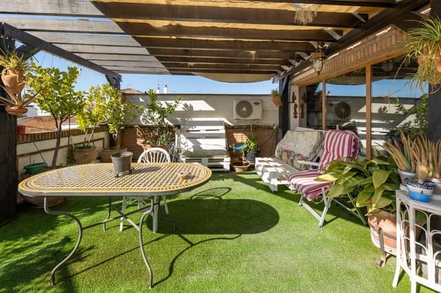 5 soverom Hus til salgs i Peligros med garasje - € 595 000 (Ref: 9386252)