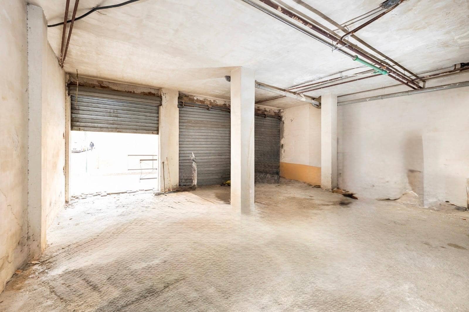 Comercial para venda em Granada cidade - 170 000 € (Ref: 9468599)