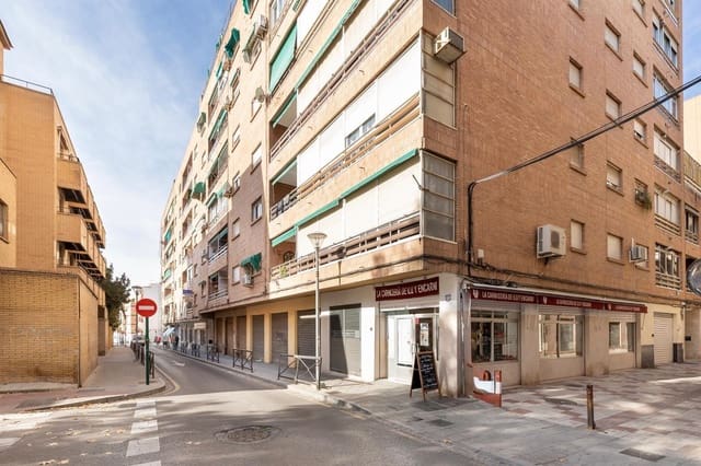 Comercial para venda em Granada cidade - 170 000 € (Ref: 9468599)