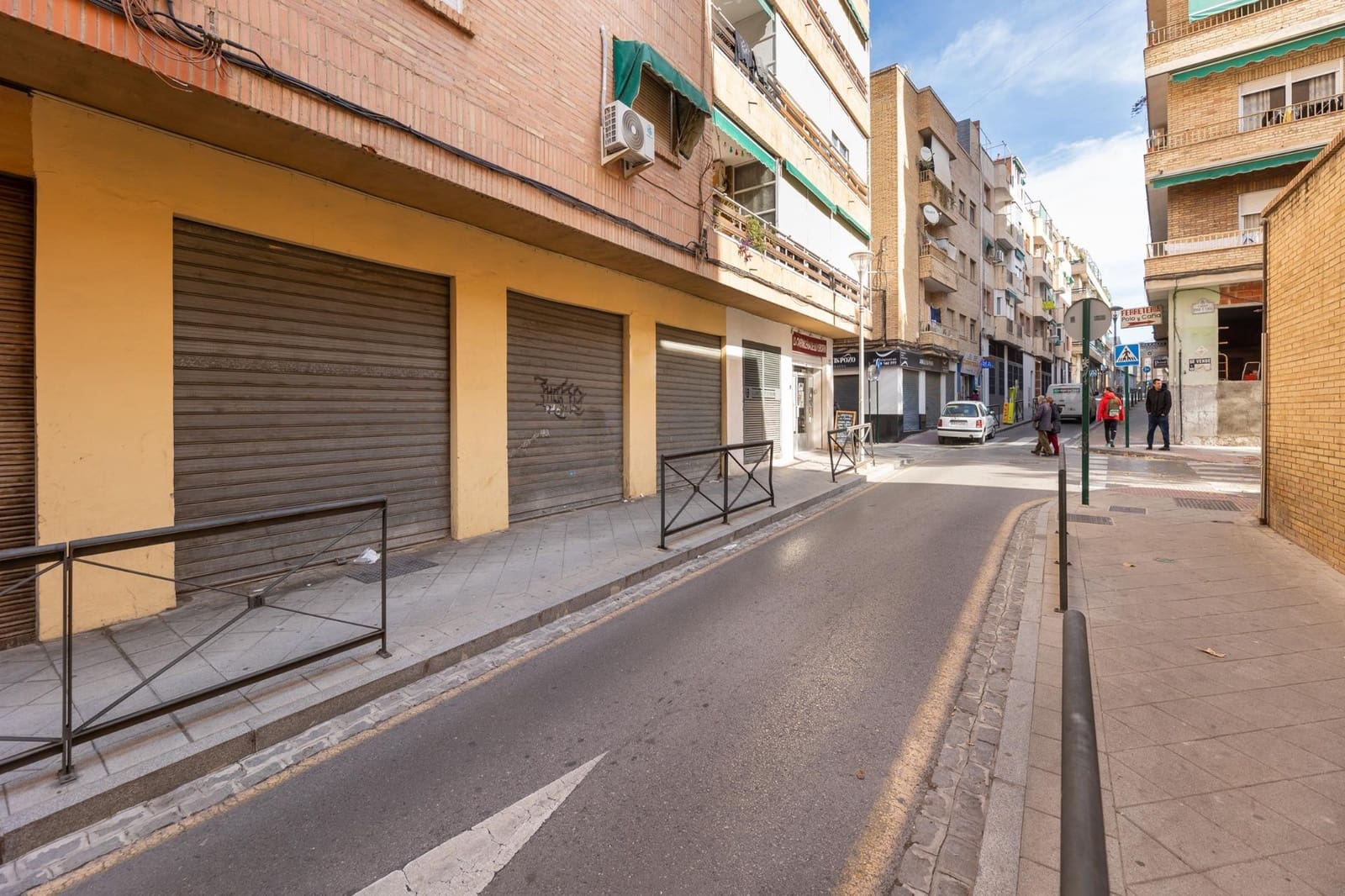 Comercial para venda em Granada cidade - 170 000 € (Ref: 9468599)