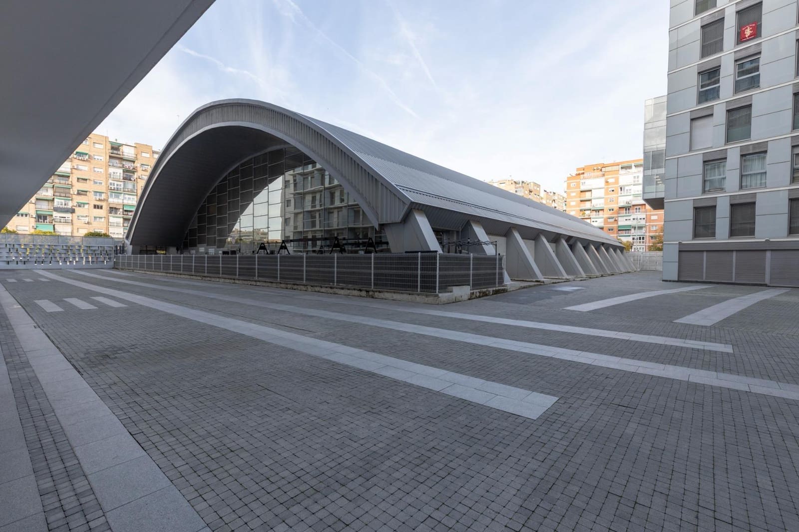 2 bedroom Flat for sale in Granada city with garage - € 356,500 (Ref: 9491636)