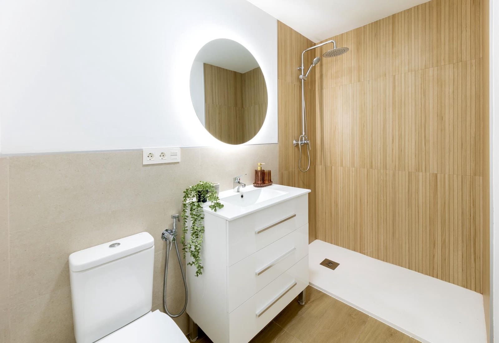 2 Zimmer Wohnung zu verkaufen in Granada Stadt - 269.000 € (Ref: 9513609)