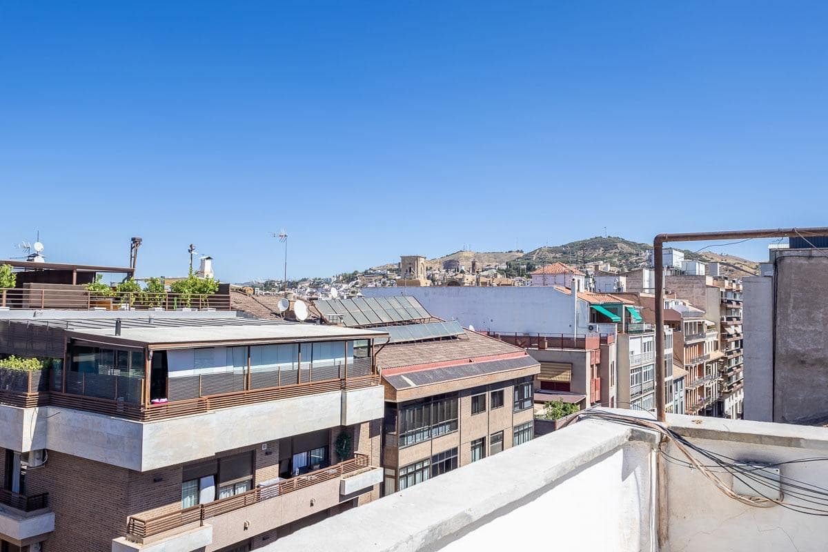 5 soveværelse Lejlighed til salg i Granada by - € 499.000 (Ref: 9513610)