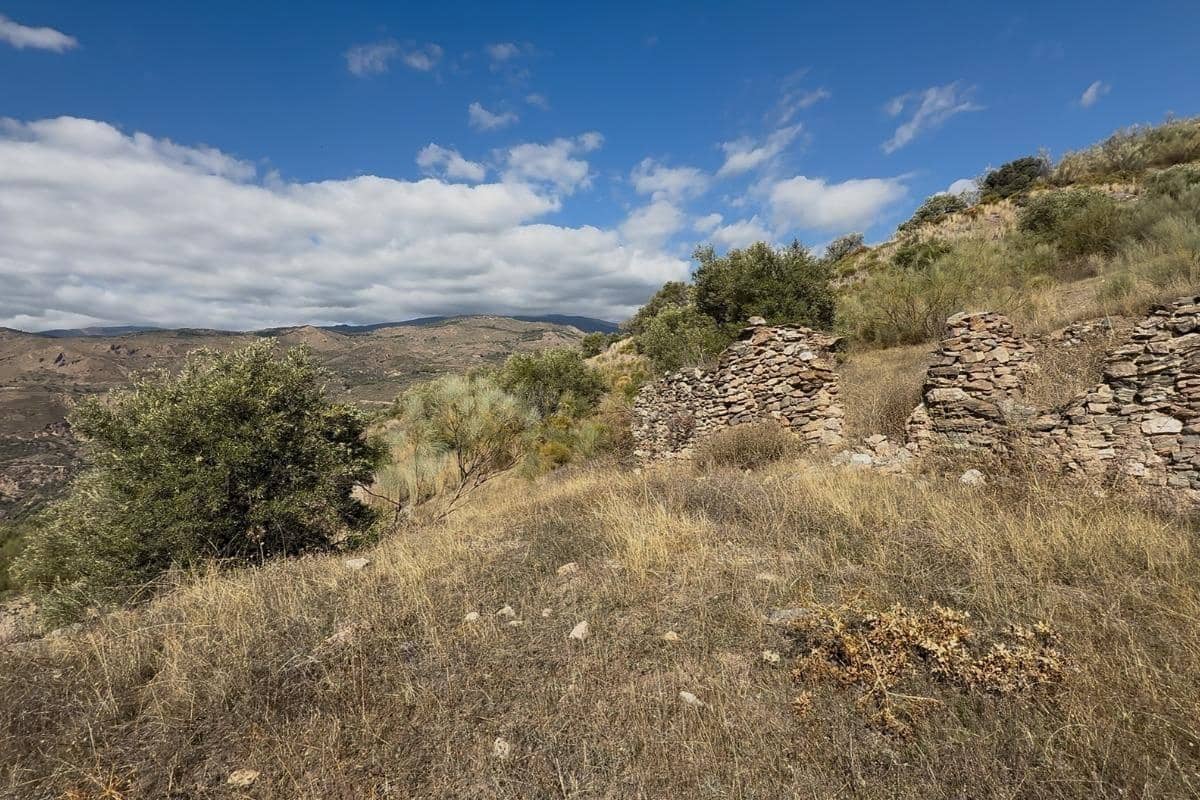 Grunde uden byggetilladelser til salg i Torvizcon - € 70.000 (Ref: 9513613)