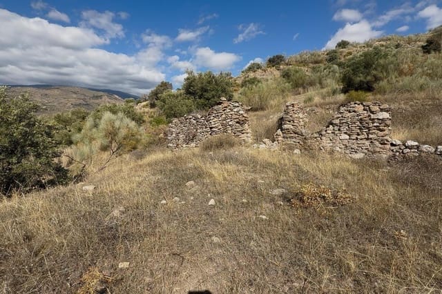 Grunde uden byggetilladelser til salg i Torvizcón - € 70.000 (Ref: 9513613)