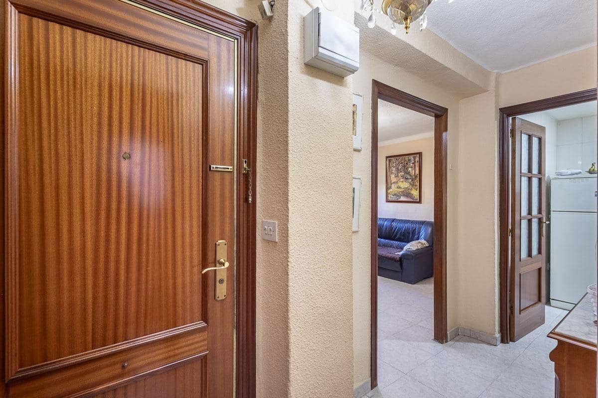 Piso de 2 habitaciones en Granada ciudad en venta - 129.000 € (Ref: 9513616)