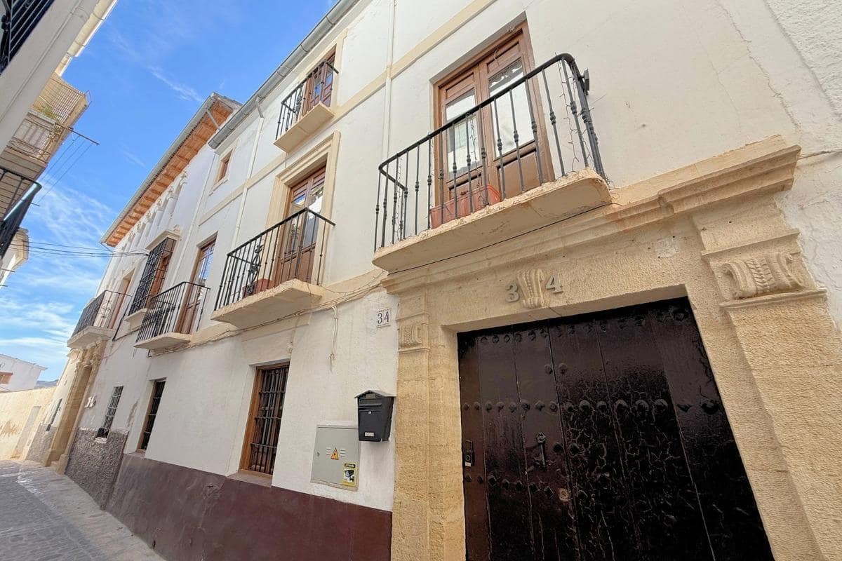 5 sypialnia Dom na sprzedaż w Alhama de Granada - 399 000 € (Ref: 9513617)