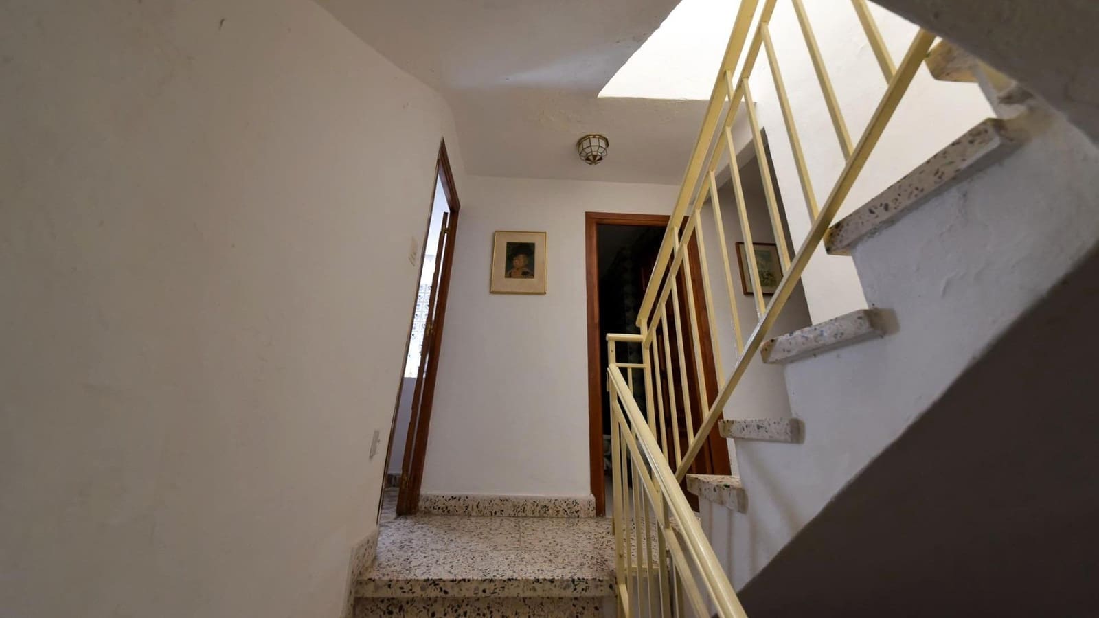 4 bedroom Terraced Villa for sale in Lanjaron - € 80,000 (Ref: 9551905)