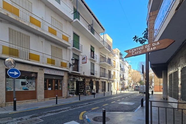 4 bedroom Terraced Villa for sale in Lanjarón - € 80,000 (Ref: 9551905)