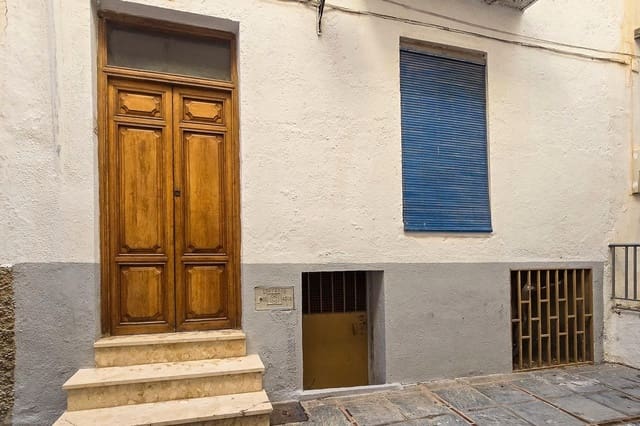 4 bedroom Terraced Villa for sale in Lanjarón - € 80,000 (Ref: 9551905)