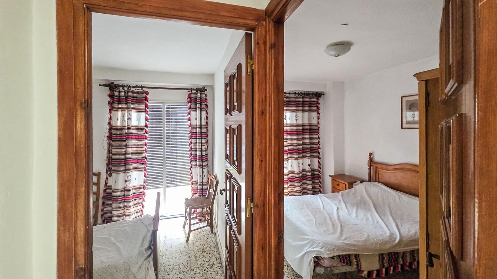 4 bedroom Terraced Villa for sale in Lanjaron - € 80,000 (Ref: 9551905)