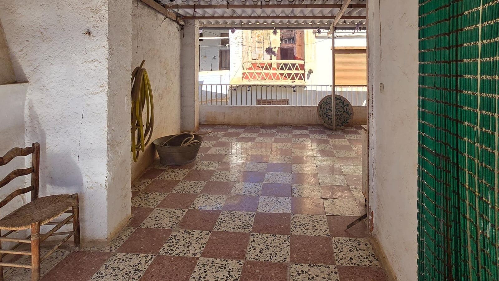 4 bedroom Terraced Villa for sale in Lanjaron - € 80,000 (Ref: 9551905)