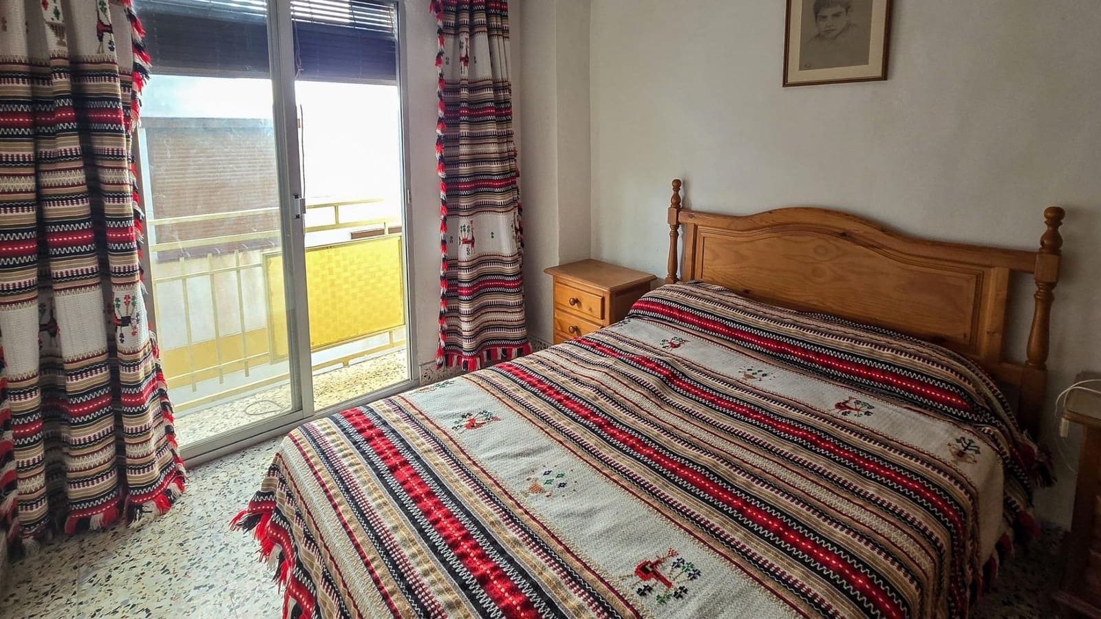 4 bedroom Terraced Villa for sale in Lanjaron - € 80,000 (Ref: 9551905)