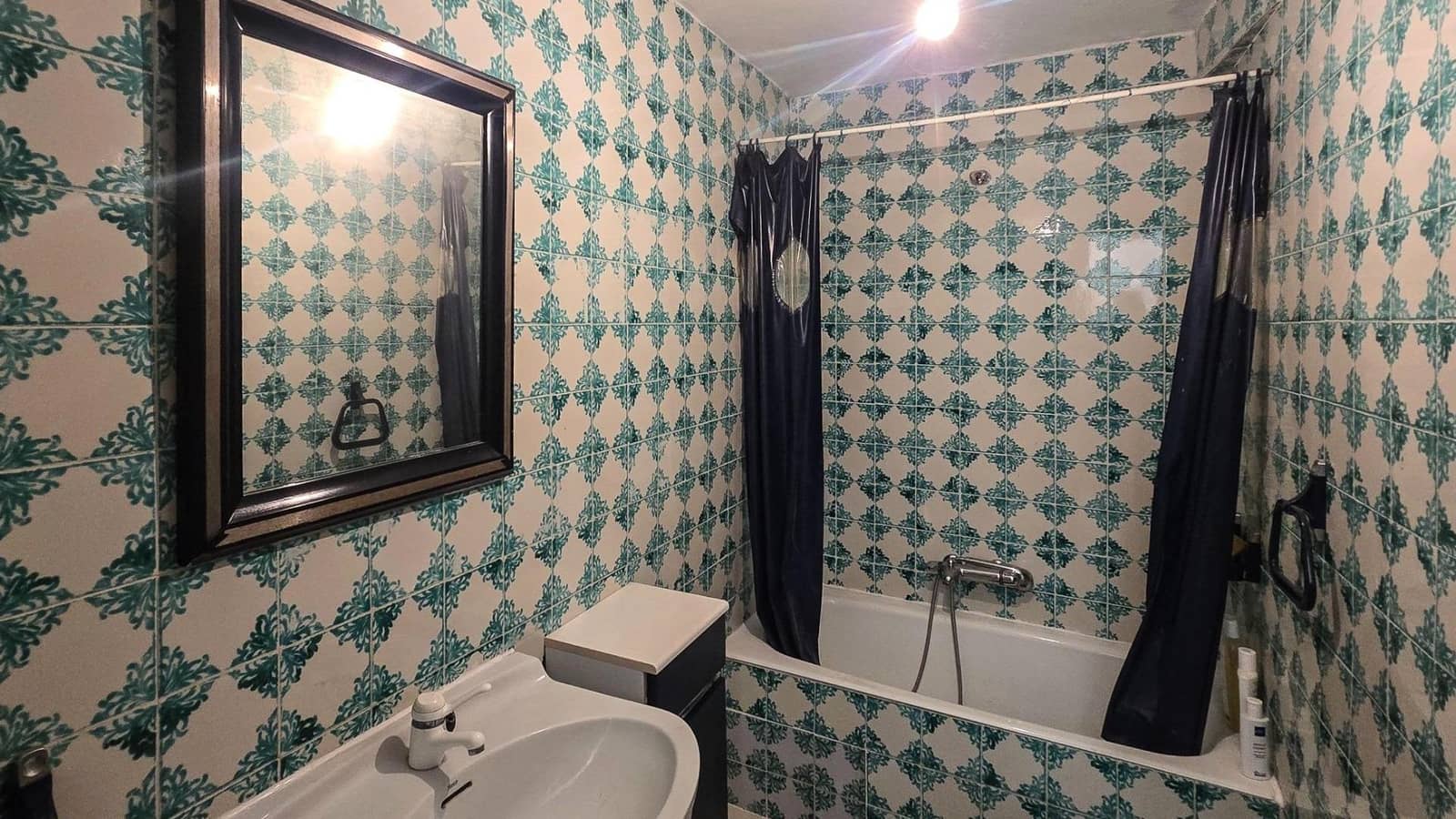 4 bedroom Terraced Villa for sale in Lanjaron - € 80,000 (Ref: 9551905)