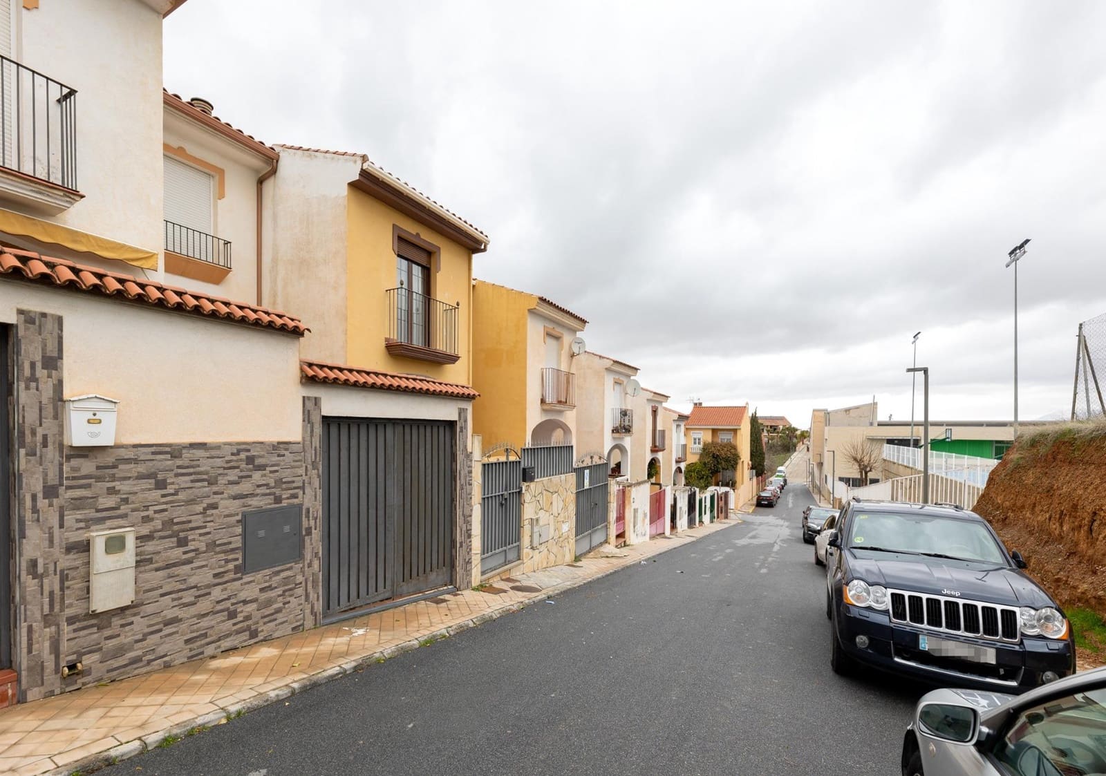 3 Zimmer Reihenhaus zu verkaufen in Otura mit Garage - 240.000 € (Ref: 9556063)