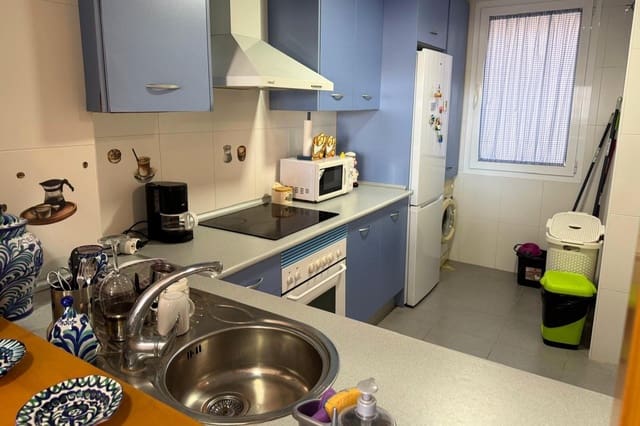 2 slaapkamer Flat te koop in Roquetas de Mar met zwembad - € 195.000 (Ref: 9586732)