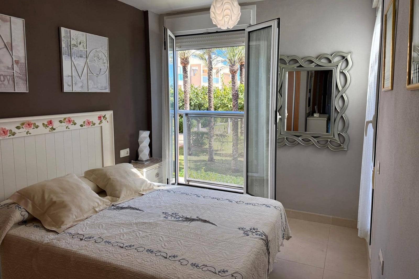 2 bedroom Flat for sale in Roquetas de Mar with pool - € 195,000 (Ref: 9586732)