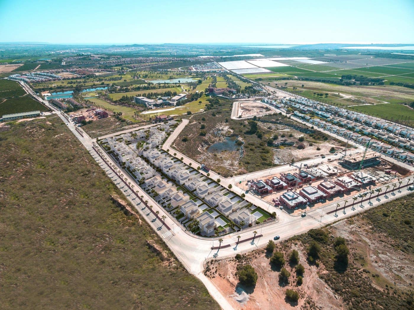 Pareado de 3 habitaciones en Algorfa en venta con piscina - 573.000 € (Ref: 9586417)