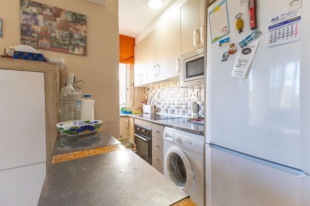 2 soveværelse Lejlighed til salg i Playa del Acequión, Torrevieja med swimmingpool - € 126.000 (Ref: 9761939)