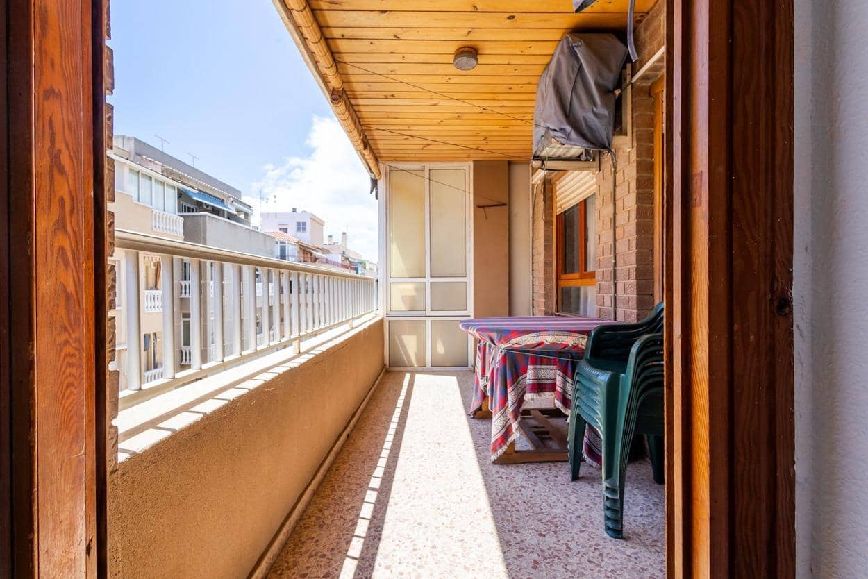 3 chambre Appartement à vendre à Torrevieja avec garage - 166 000 € (Ref: 9780491)