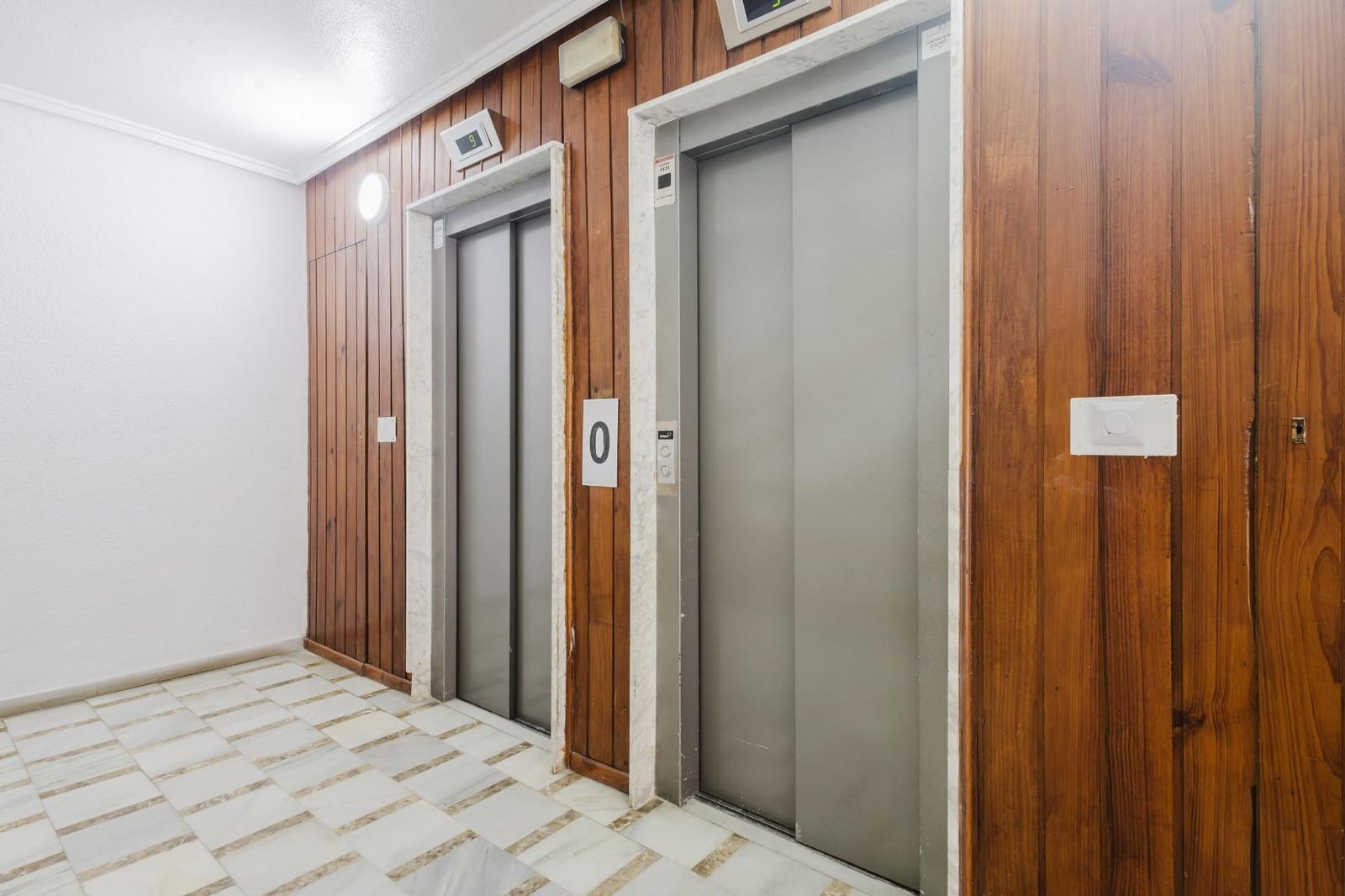 3 sypialnia Apartament na sprzedaż w Torrevieja z basenem - 224 000 € (Ref: 9780492)