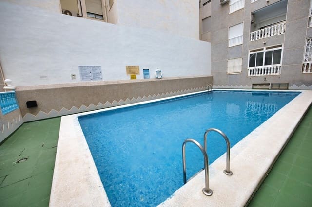 2 chambre Penthouse à vendre à Playa del Acequión, Torrevieja avec piscine - 147 000 € (Ref: 9855396)