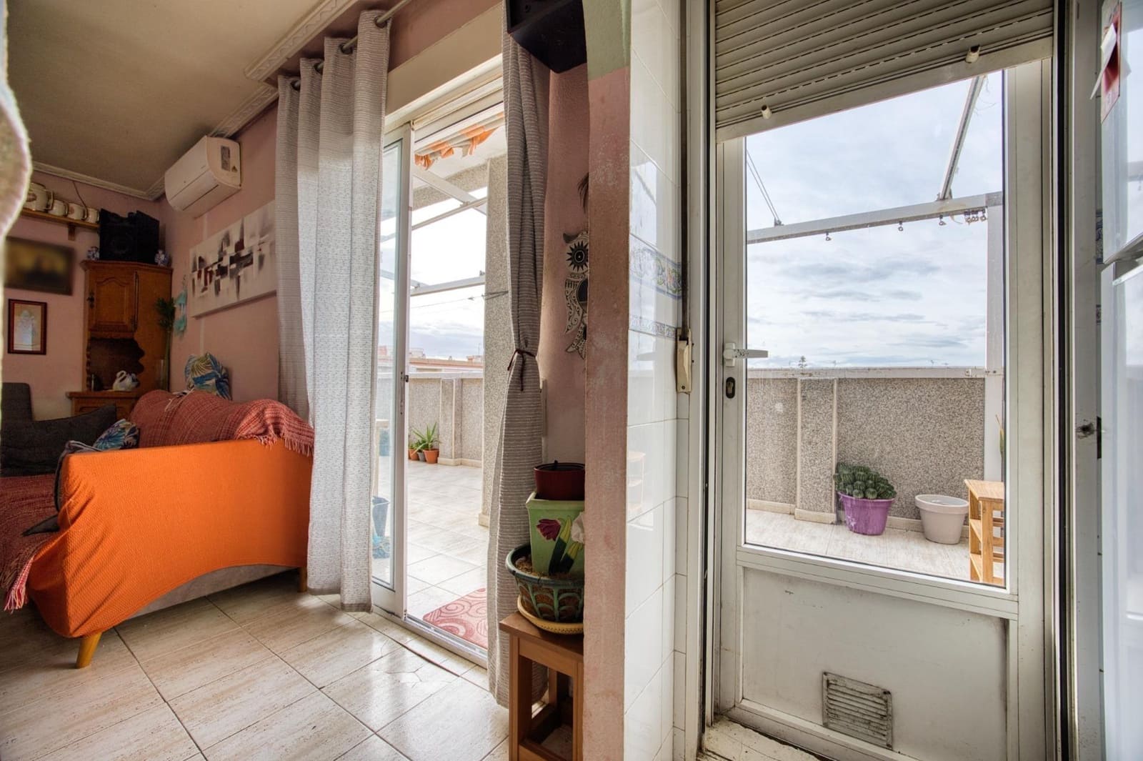 2 chambre Penthouse à vendre à Torrevieja avec piscine - 147 000 € (Ref: 9855396)