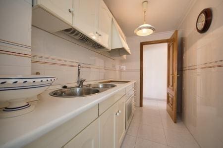 3 makuuhuone Huoneisto myytävänä paikassa Torrevieja - 136 000 € (Ref: 9986838)
