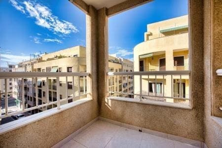 3 makuuhuone Huoneisto myytävänä paikassa Torrevieja - 136 000 € (Ref: 9986838)