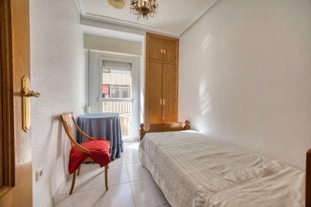 3 makuuhuone Huoneisto myytävänä paikassa Torrevieja - 136 000 € (Ref: 9986838)