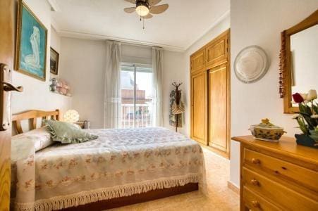 2 makuuhuone Huoneisto myytävänä paikassa Torrevieja - 127 260 € (Ref: 9986839)
