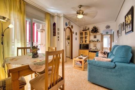 2 makuuhuone Huoneisto myytävänä paikassa Torrevieja - 127 260 € (Ref: 9986839)