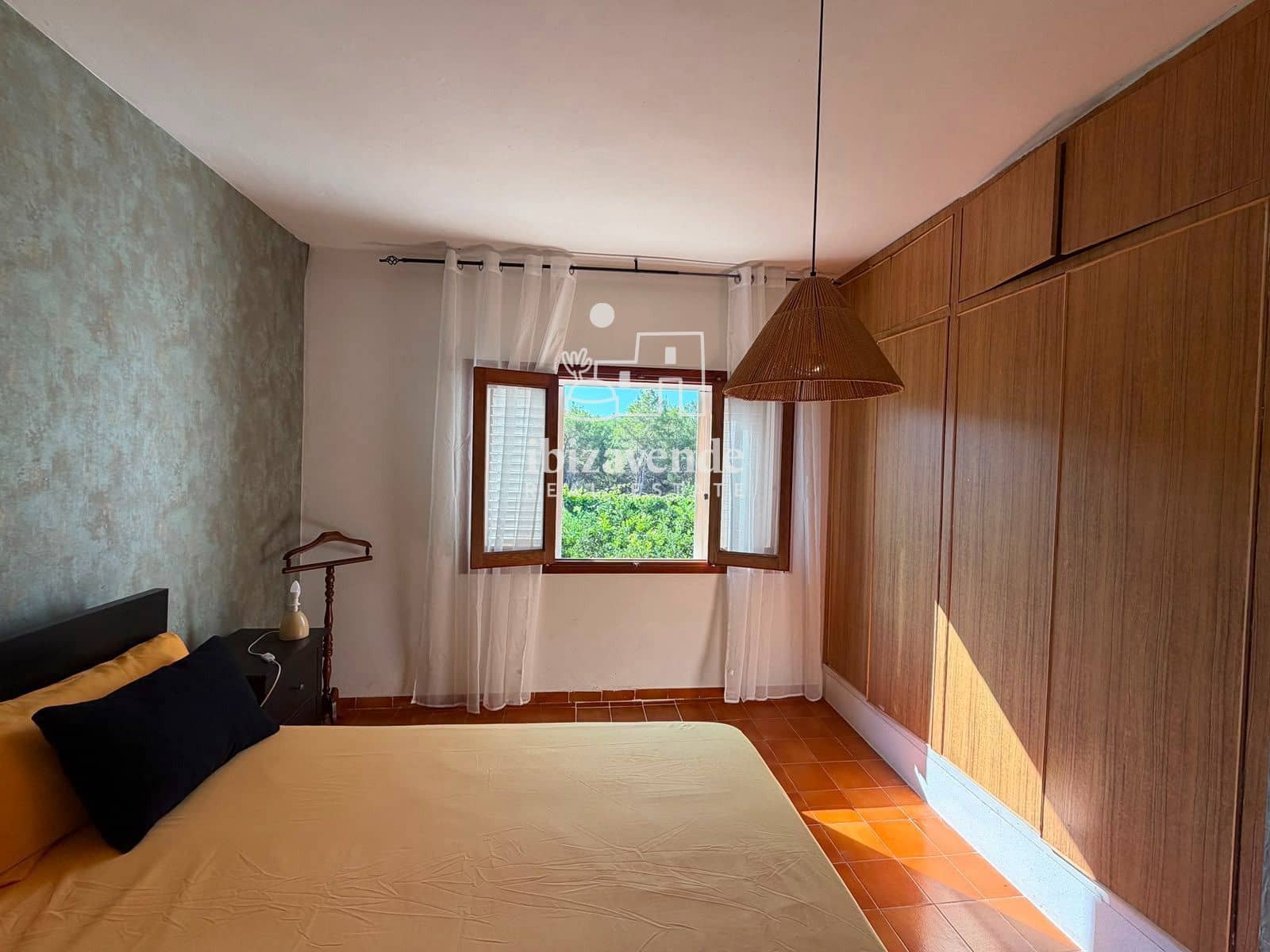 Chalet de 4 habitaciones en Ibiza / Eivissa ciudad en alquiler con piscina - 4.800 € (Ref: 10004471)