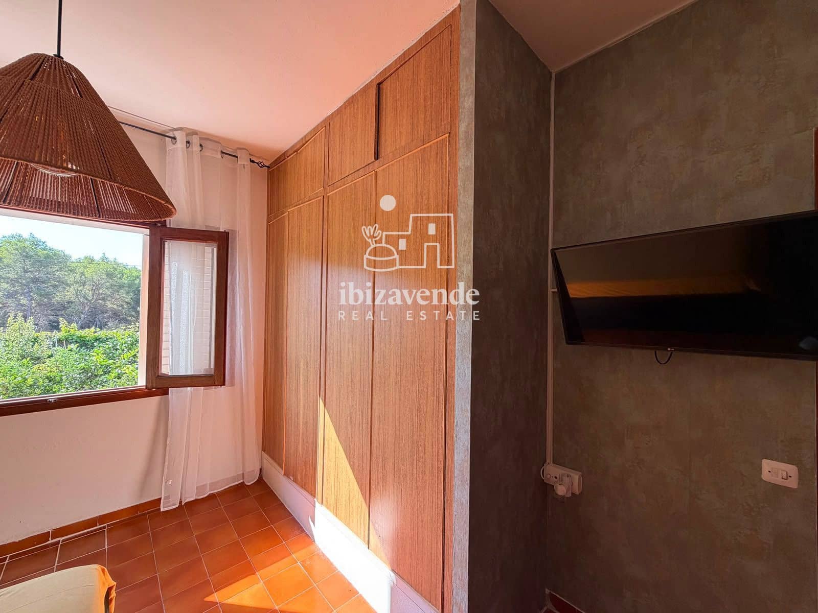 Chalet de 4 habitaciones en Ibiza / Eivissa ciudad en alquiler con piscina - 4.800 € (Ref: 10004471)
