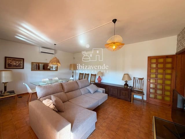 Chalet de 4 habitaciones en Ibiza / Eivissa ciudad en alquiler - 4.800 € (Ref: 10004471)