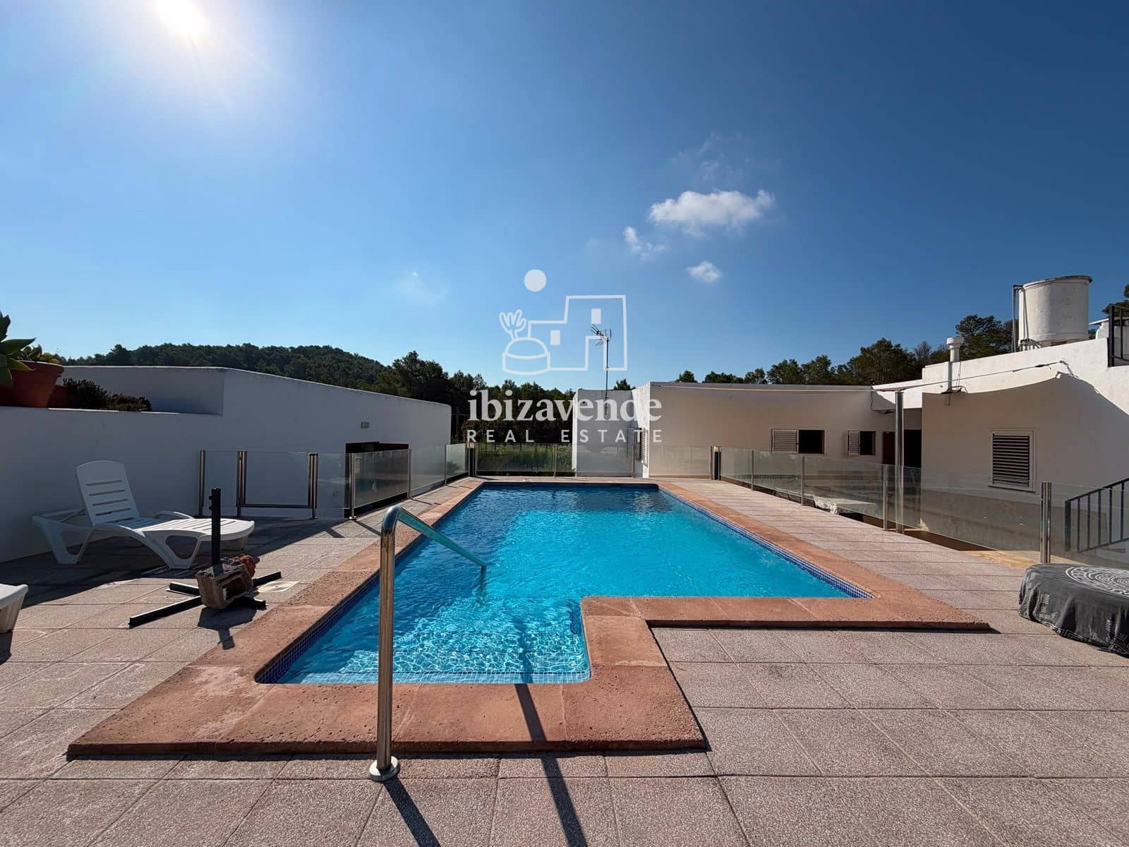 Chalet de 4 habitaciones en Ibiza / Eivissa ciudad en alquiler con piscina - 4.800 € (Ref: 10004471)