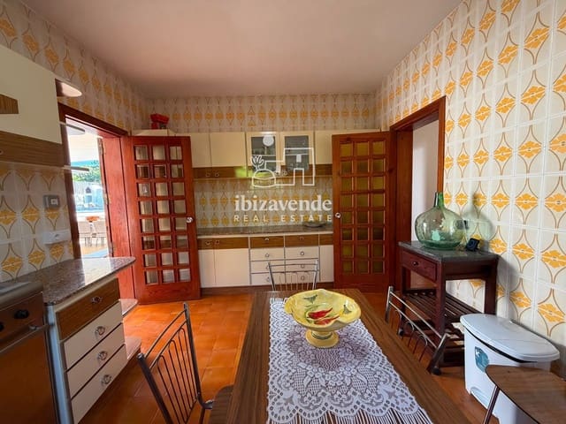 Chalet de 4 habitaciones en Ibiza / Eivissa ciudad en alquiler - 4.800 € (Ref: 10004471)