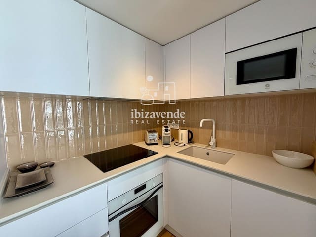 1 bedroom Flat for rent in Ibiza / Eivissa town with pool garage - € 4,000 (Ref: 10009621)