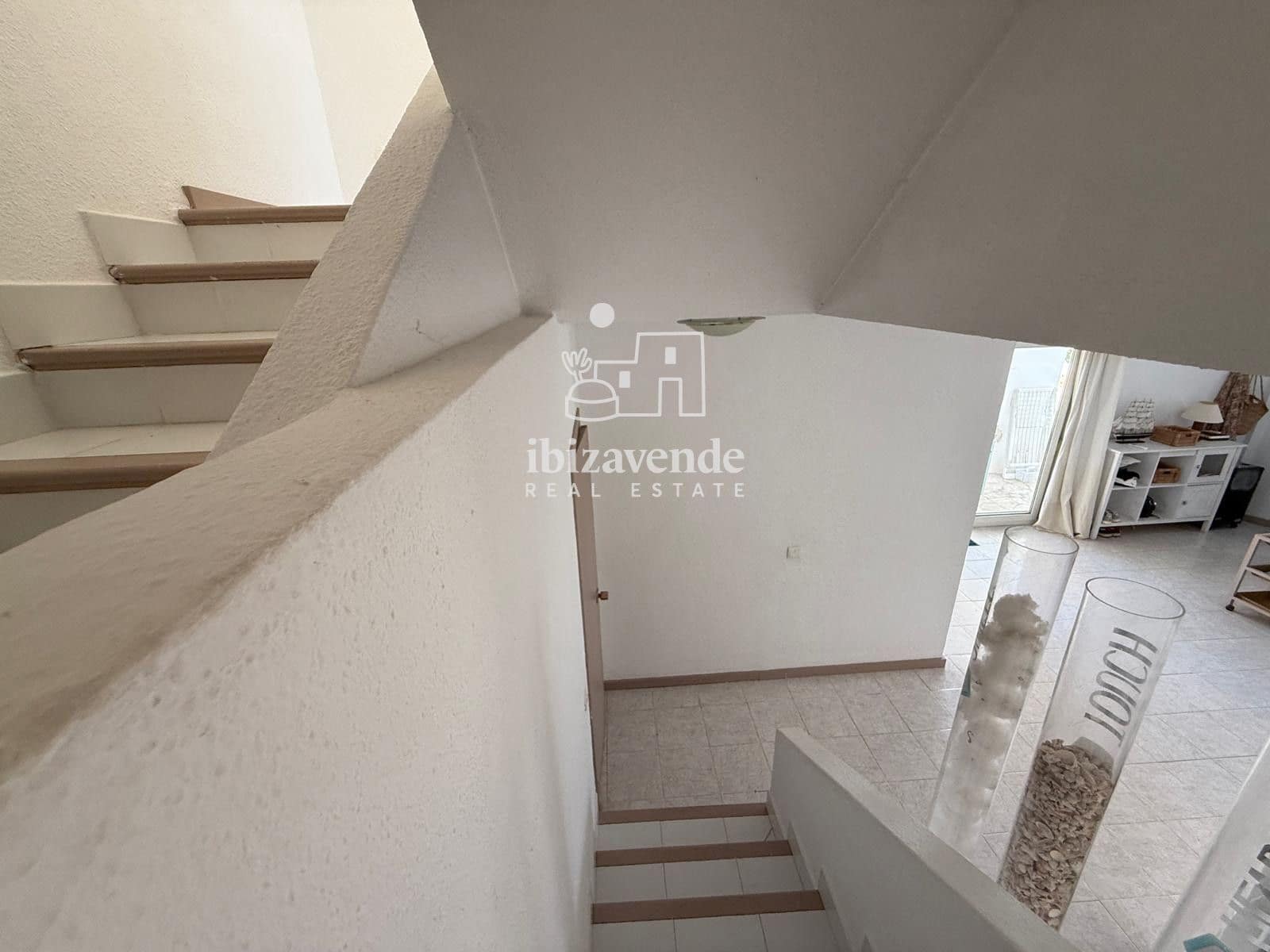 4 Zimmer Villa zu vermieten in Cala d'en Bou - 3.000 € (Ref: 10009622)