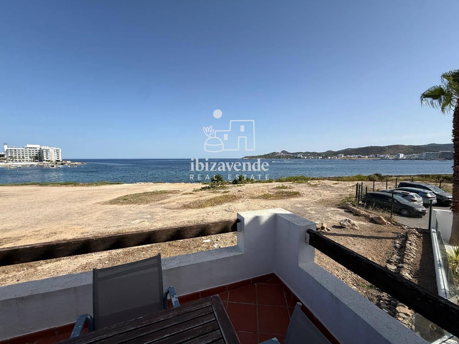 4 Zimmer Villa zu vermieten in Cala d'en Bou - 3.000 € (Ref: 10009622)