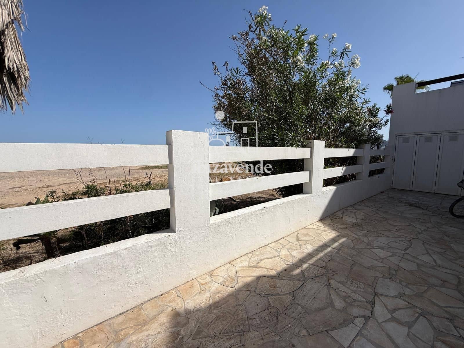 4 Zimmer Villa zu vermieten in Cala d'en Bou - 3.000 € (Ref: 10009622)