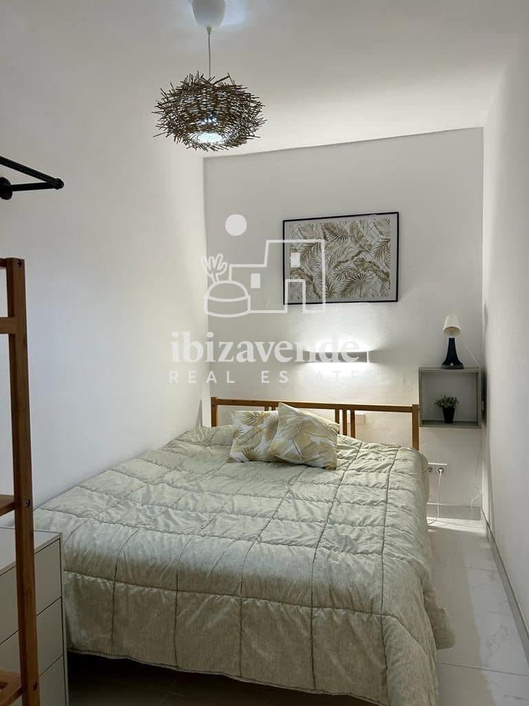 2 quarto Apartamento para arrendar em Sant Antoni de Portmany - 1 300 € (Ref: 10009625)