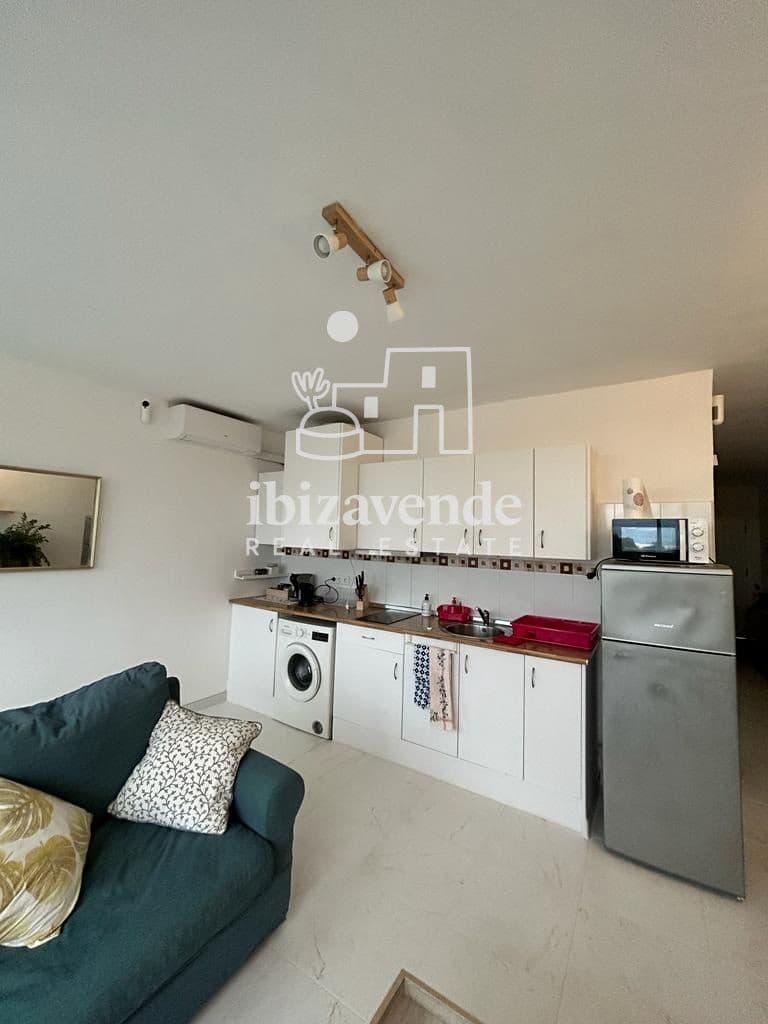 2 quarto Apartamento para arrendar em Sant Antoni de Portmany - 1 300 € (Ref: 10009625)