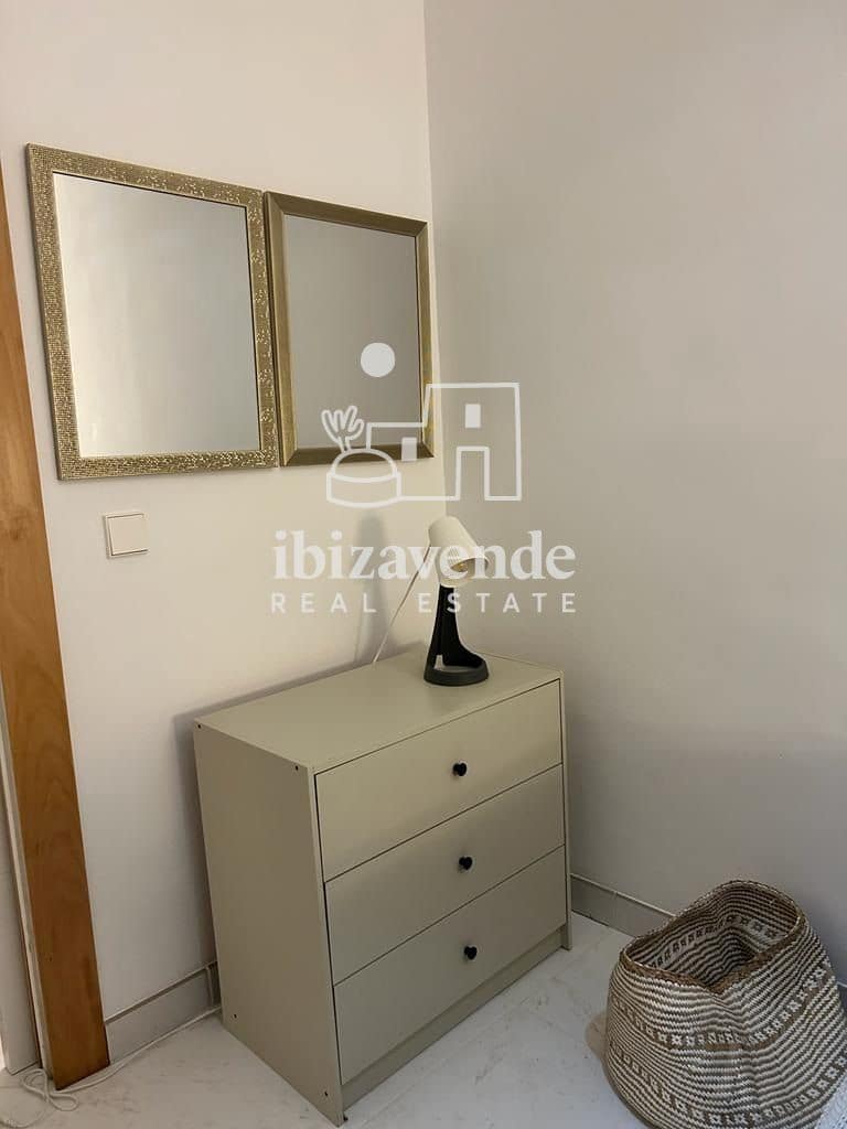 2 quarto Apartamento para arrendar em Sant Antoni de Portmany - 1 300 € (Ref: 10009625)