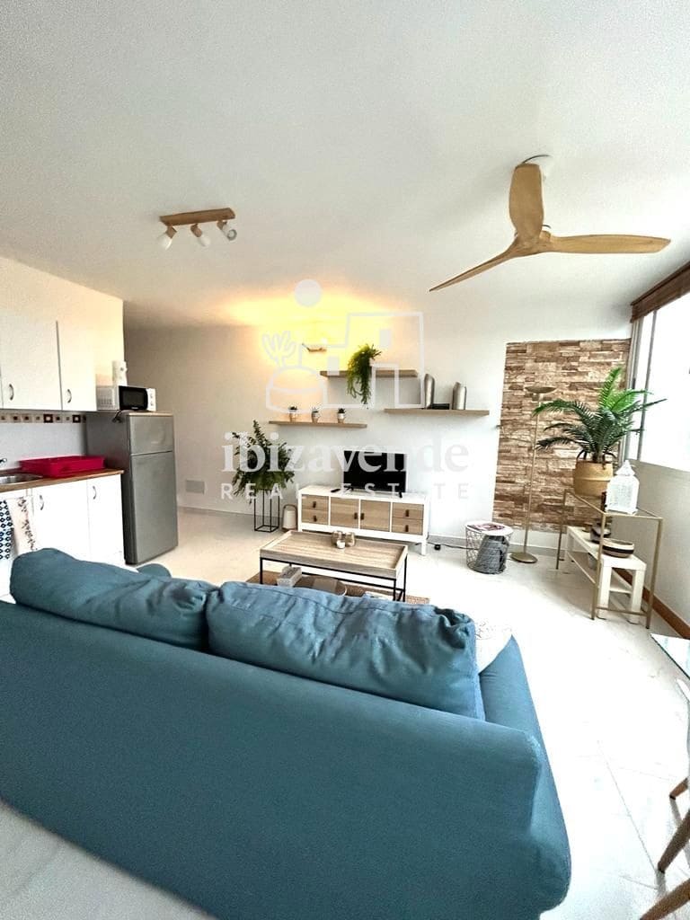 2 quarto Apartamento para arrendar em Sant Antoni de Portmany - 1 300 € (Ref: 10009625)