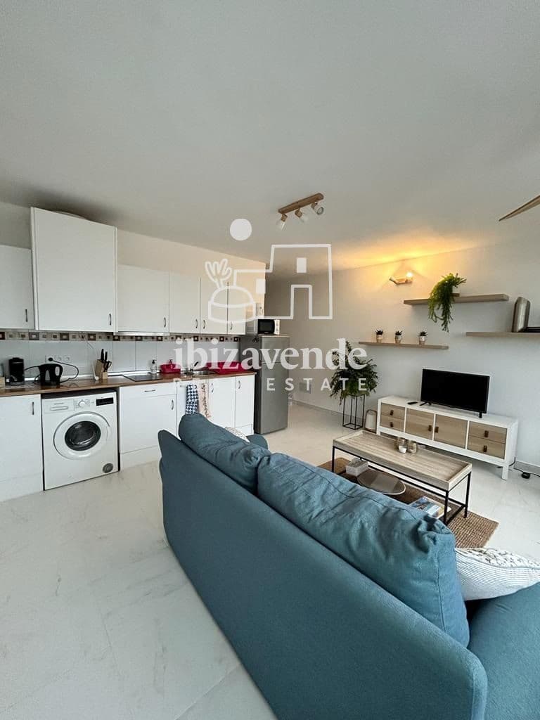 2 quarto Apartamento para arrendar em Sant Antoni de Portmany - 1 300 € (Ref: 10009625)