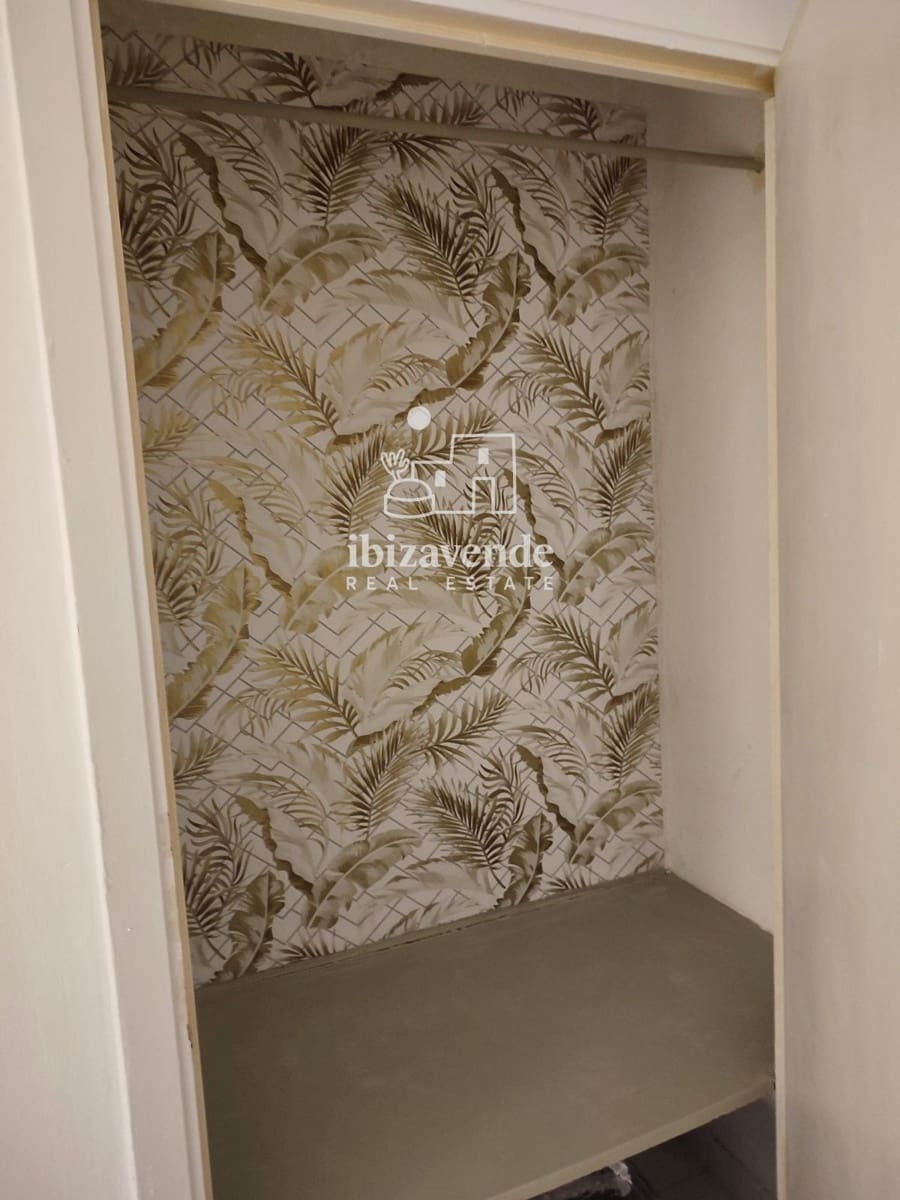 2 quarto Apartamento para arrendar em Sant Antoni de Portmany - 1 300 € (Ref: 10009625)